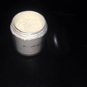 Mac Pigment "Vanilla"
